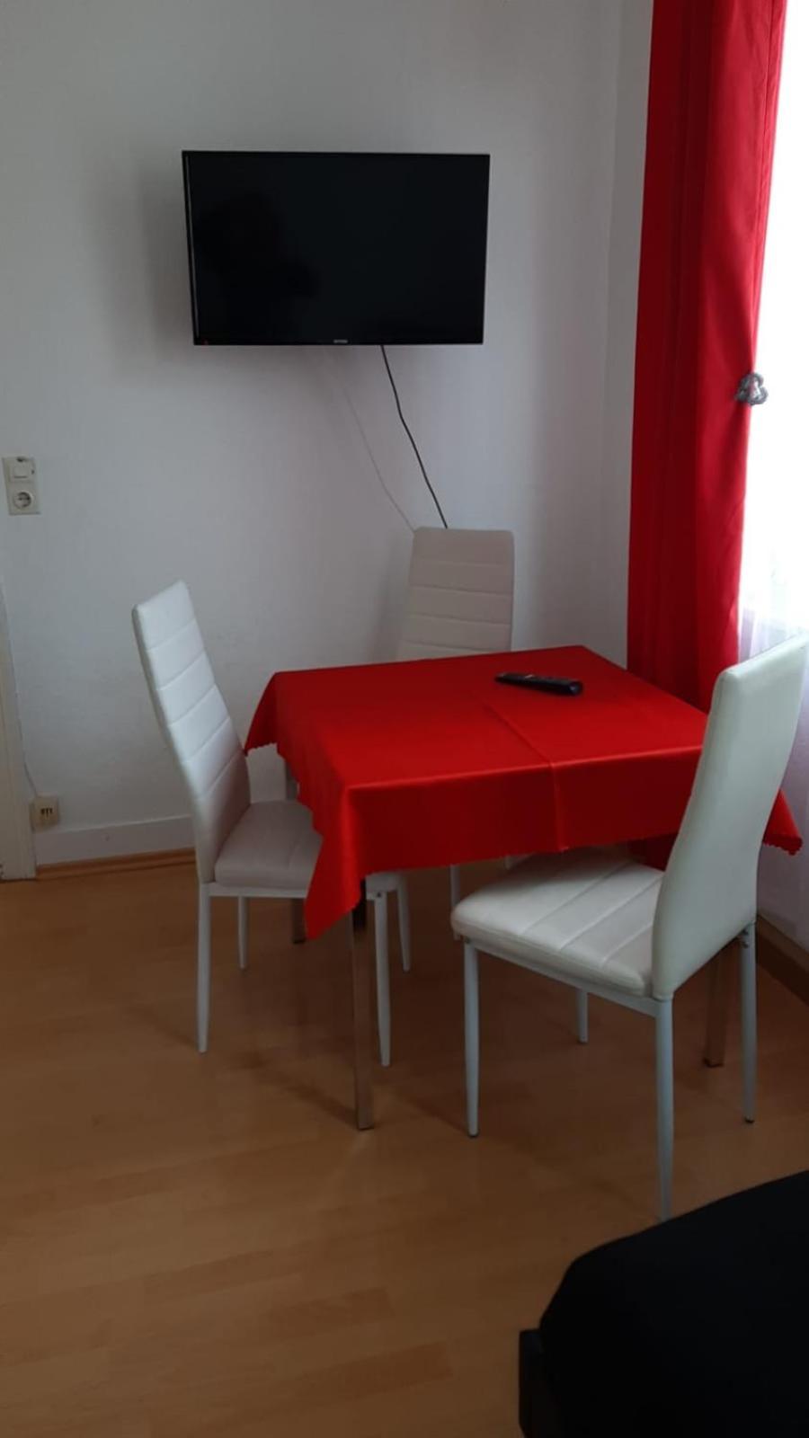 Ferienwohnungen Calwer Hoefle Marktplatz Kamer foto