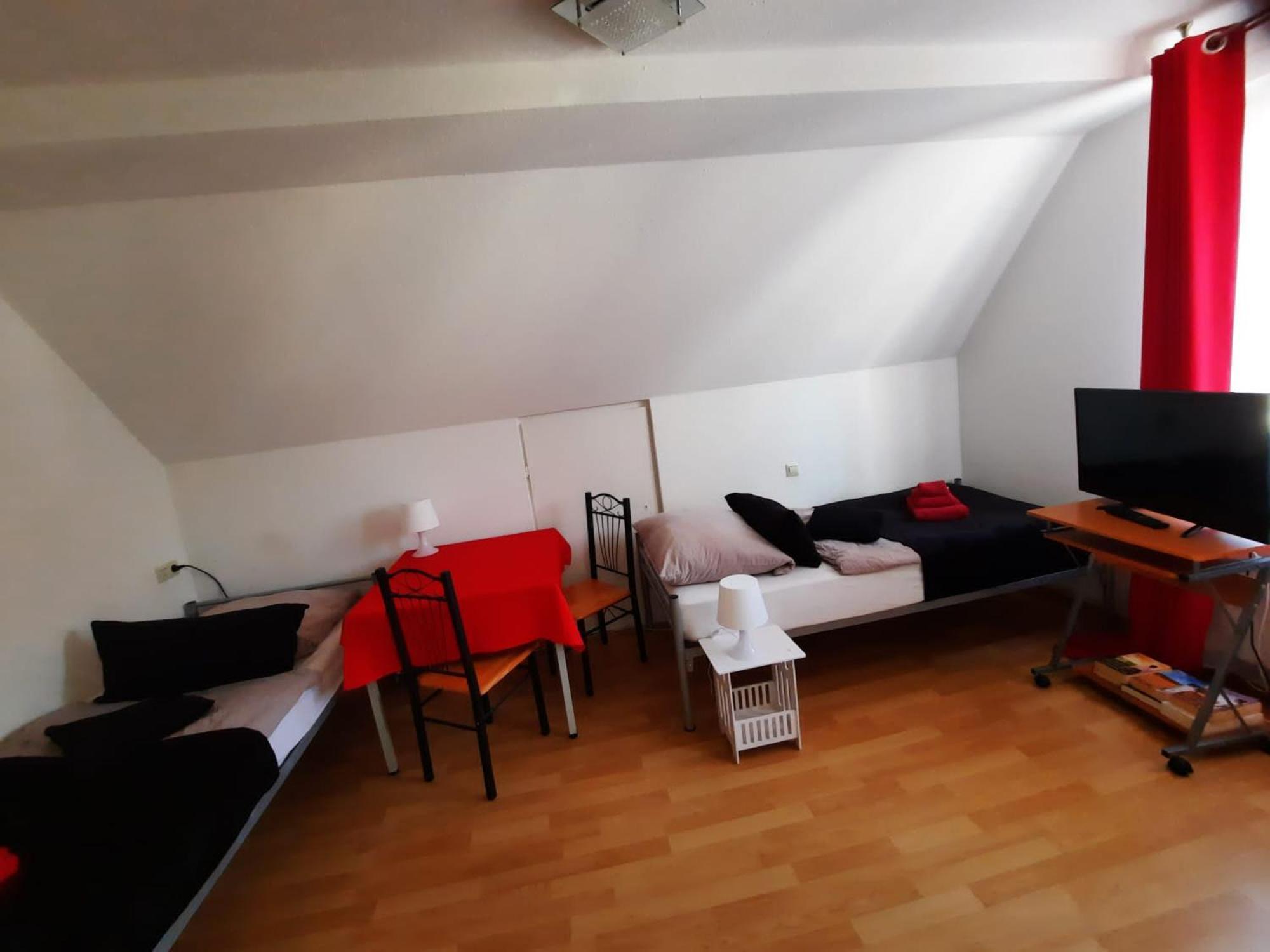 Ferienwohnungen Calwer Hoefle Marktplatz Kamer foto