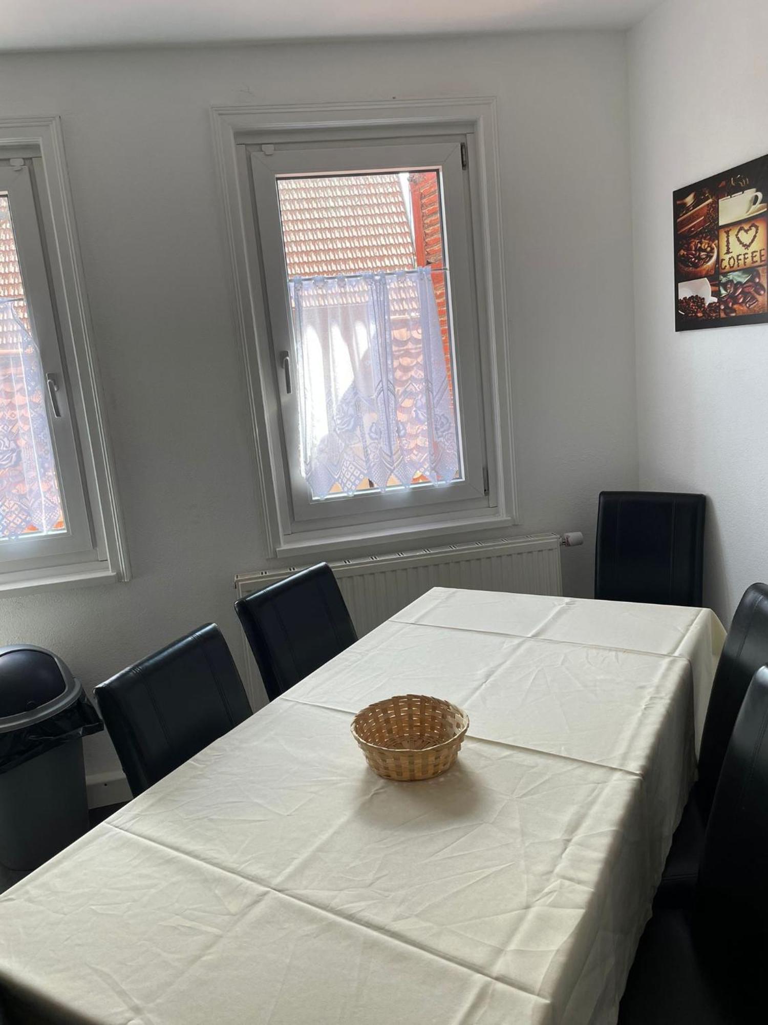 Ferienwohnungen Calwer Hoefle Marktplatz Kamer foto